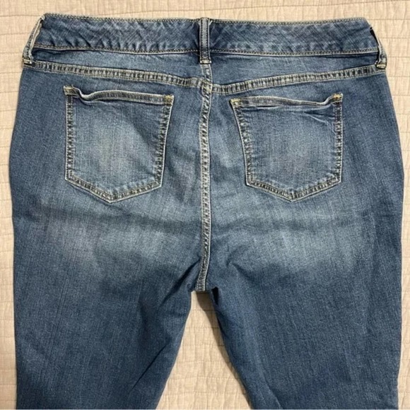 Torrid Denim Skinny Jeans Womens Cutout Crop Raw Hem Medium Wash Stretch plus 22 - Picture 7 of 11